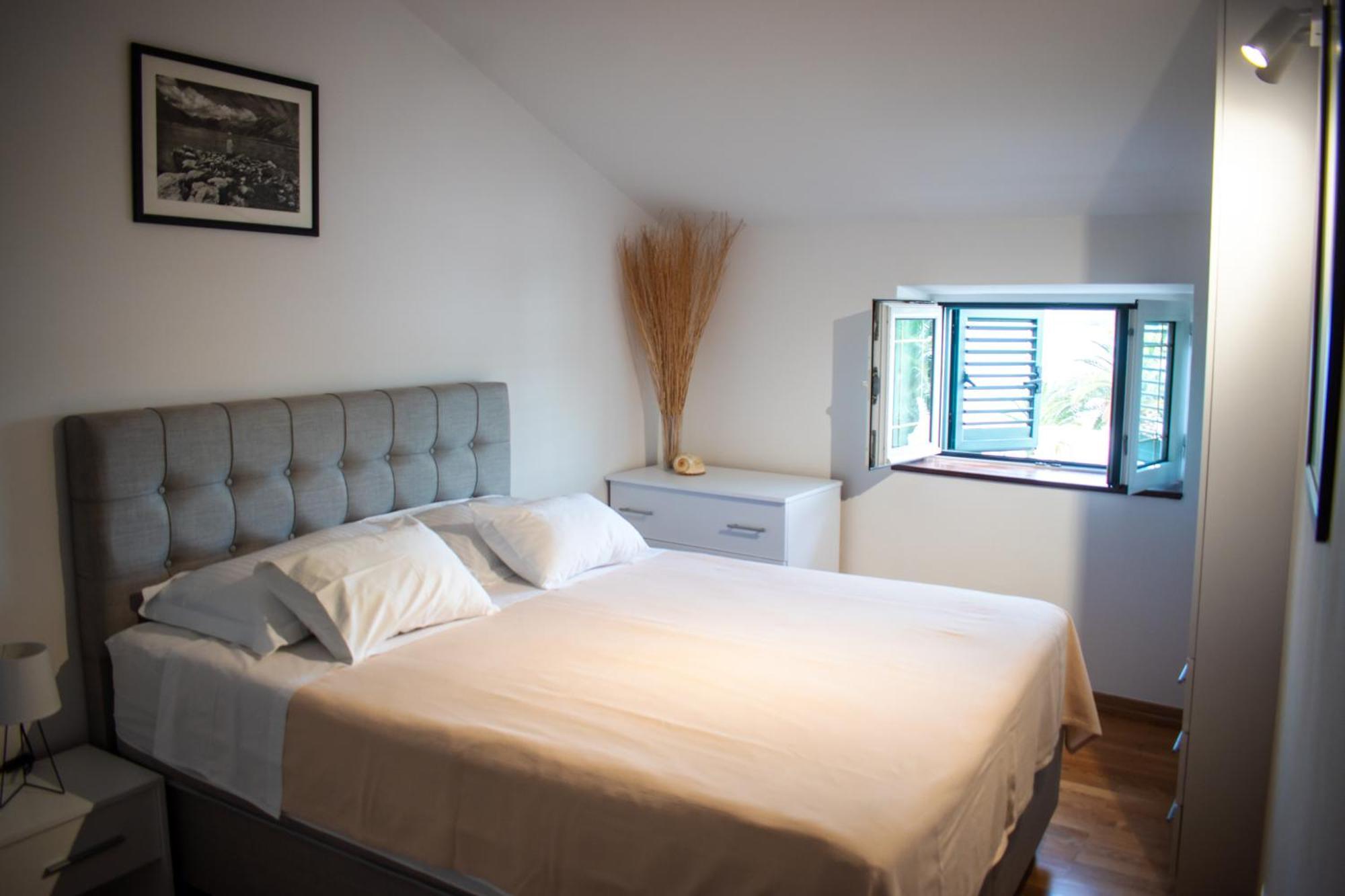 City Center Apartments Тиват Екстер'єр фото